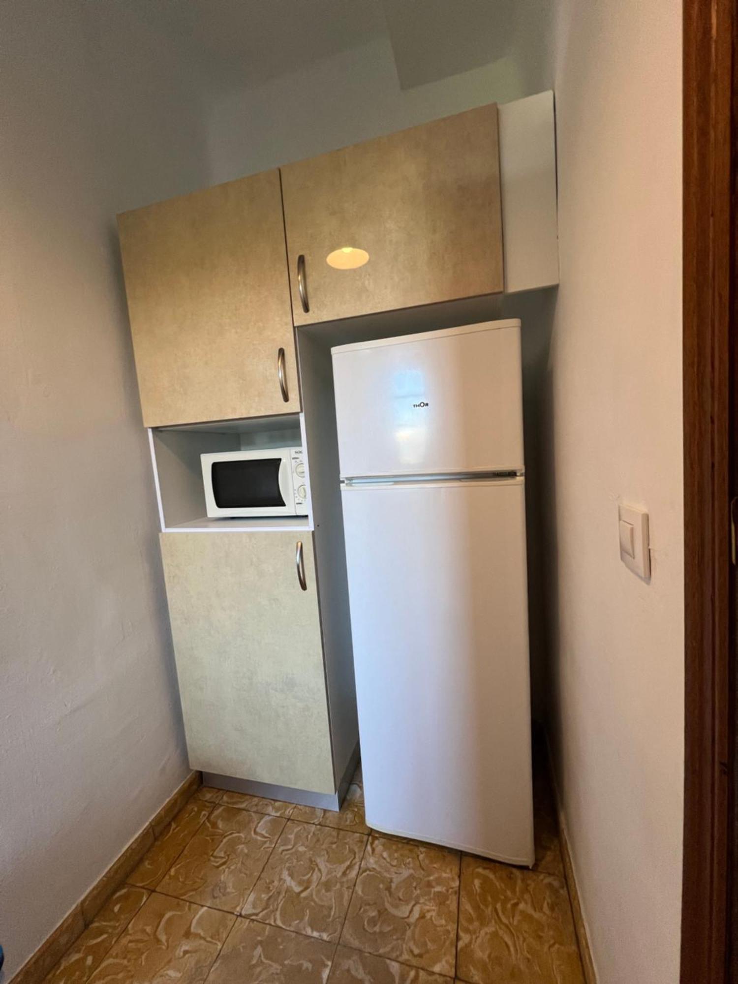Almendra A Vitalba Apartments ランハロン エクステリア 写真